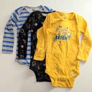 Gerber long sleeve space onesie set